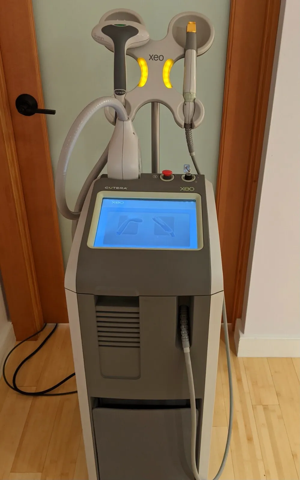 2017 Cutera XEO - medicalzenith
